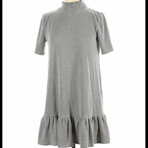 Zara Casual Dress Black and White Turtle Neck